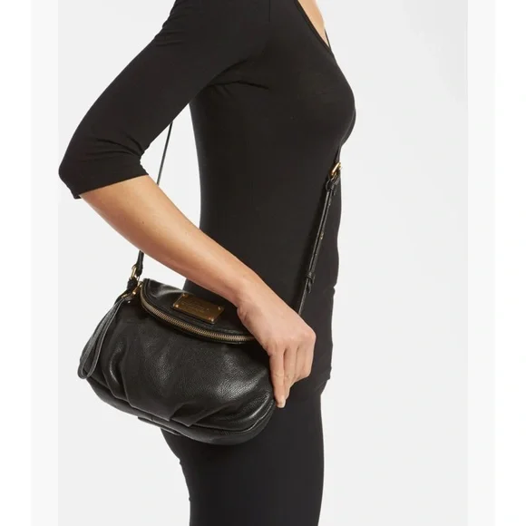 Marc Jacobs Black Leather Crossbody Bag - Picture 4 of 12